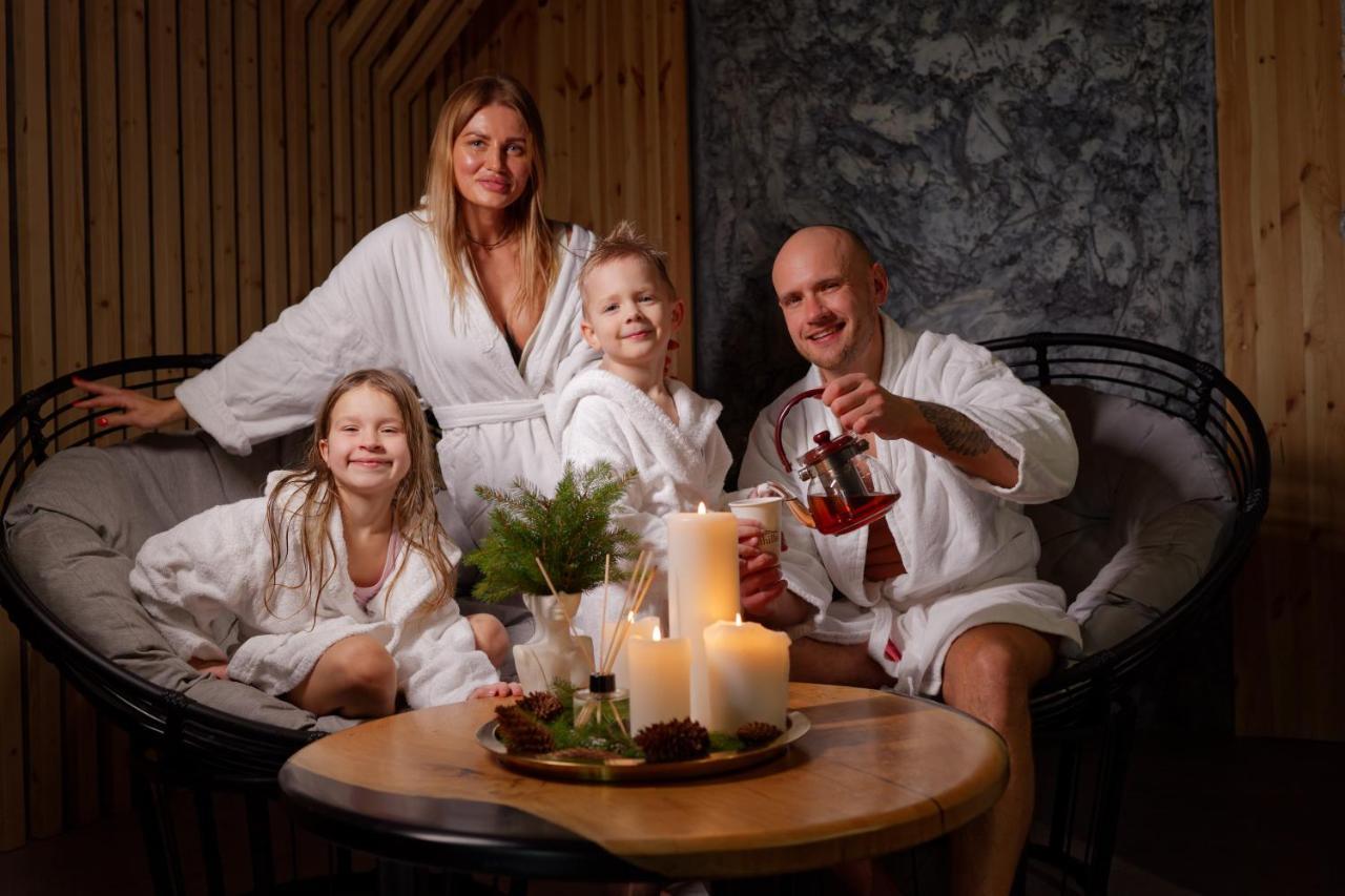 בוקובל Westhills Cottage Town & Spa מראה חיצוני תמונה