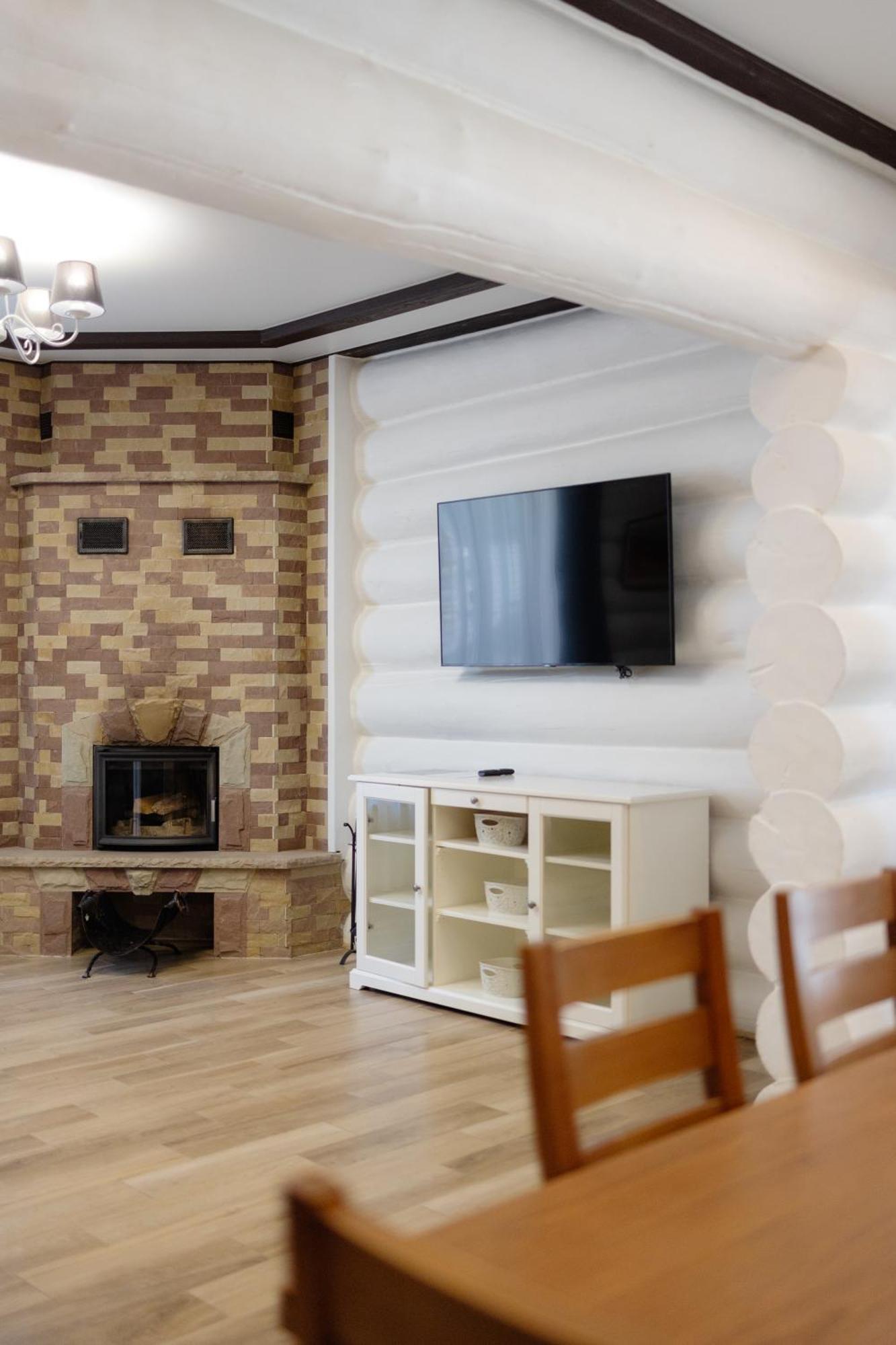 בוקובל Westhills Cottage Town & Spa מראה חיצוני תמונה