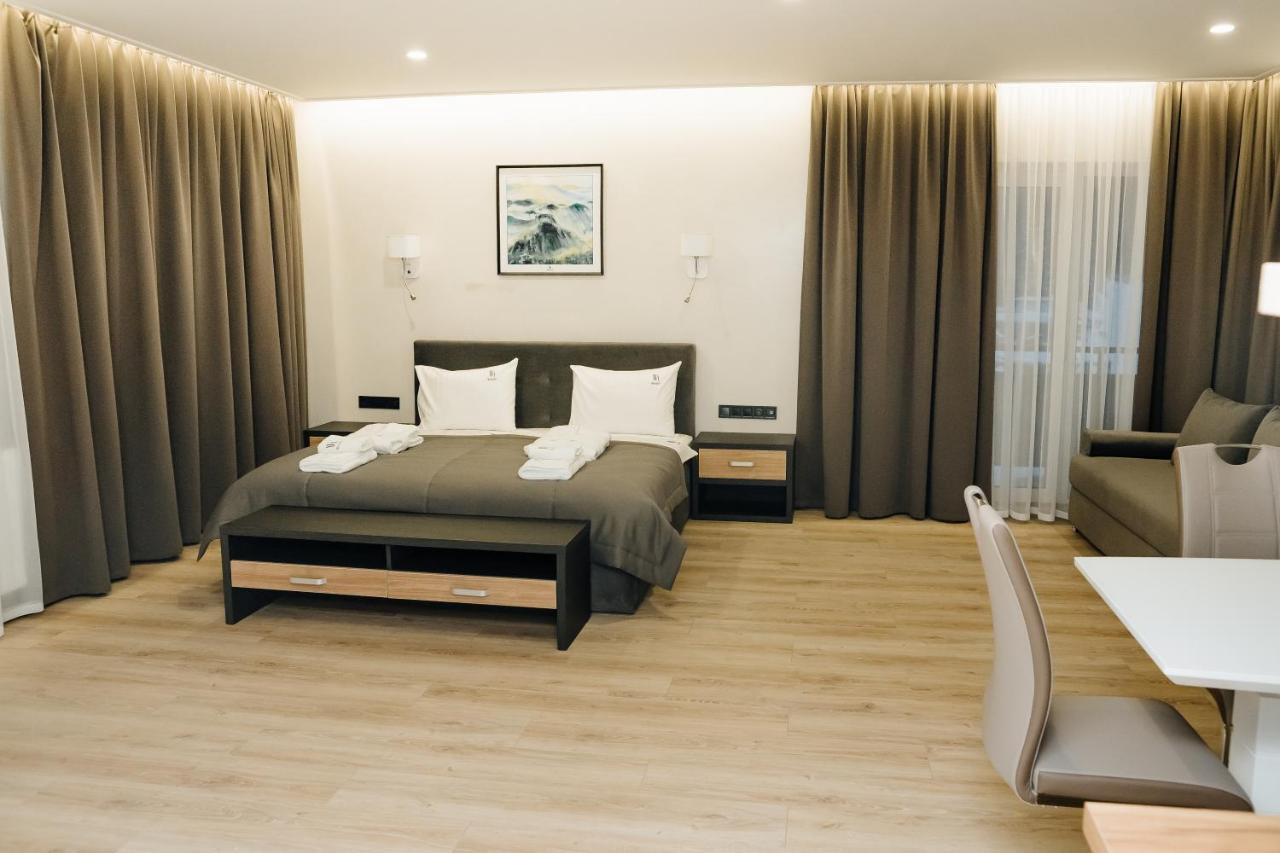 בוקובל Westhills Cottage Town & Spa מראה חיצוני תמונה