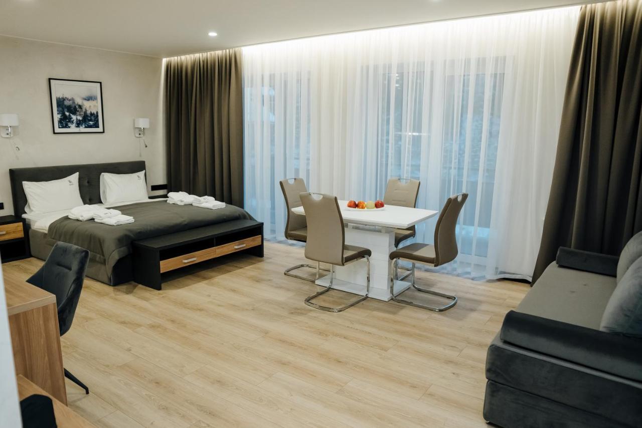 בוקובל Westhills Cottage Town & Spa מראה חיצוני תמונה